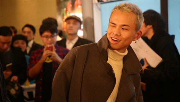 淘宝找了90个网红做了一条广告片